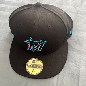 MIAMI MARLINS NEW ERA PRO FIT HAT